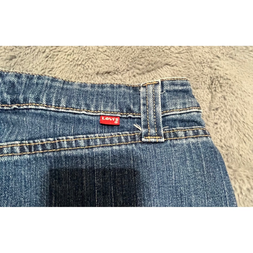 Levis Nouveau Jeans Stretch Denim Mini Skirt Medium Wash Blue Size 8 MIS Slits - Picture 4 of 7